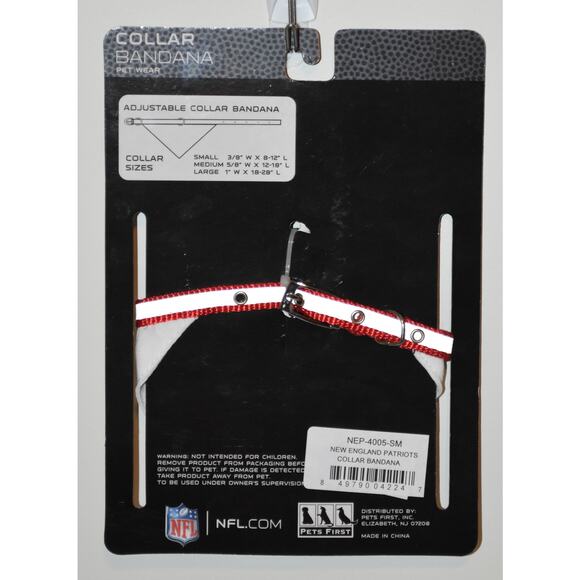 Small NWT Reflective New England Patriots Dog Collar Bandana - Picture 2 of 2
